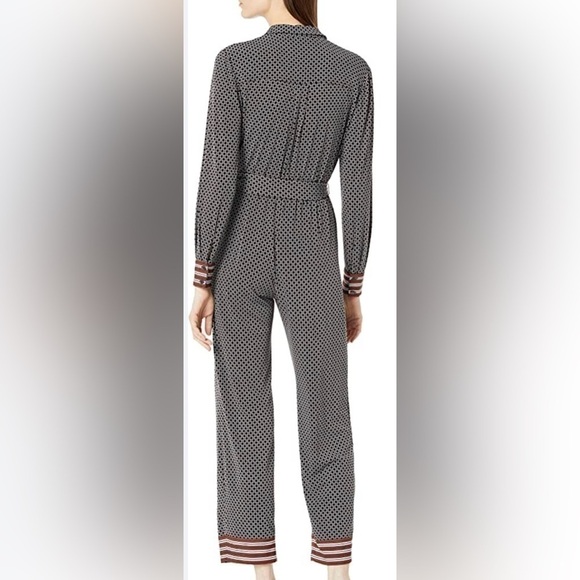 𝅺DONNA Morgan Long Sleeve Jumpsuit Crepe - Picture 1 of 8